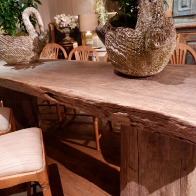 Grande table primitive ou console en orme grisé fin XIXe