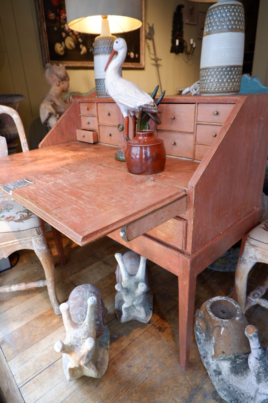 Elégant bureau scriban gustavien patine rouge pâle ca.1800 – Image 7