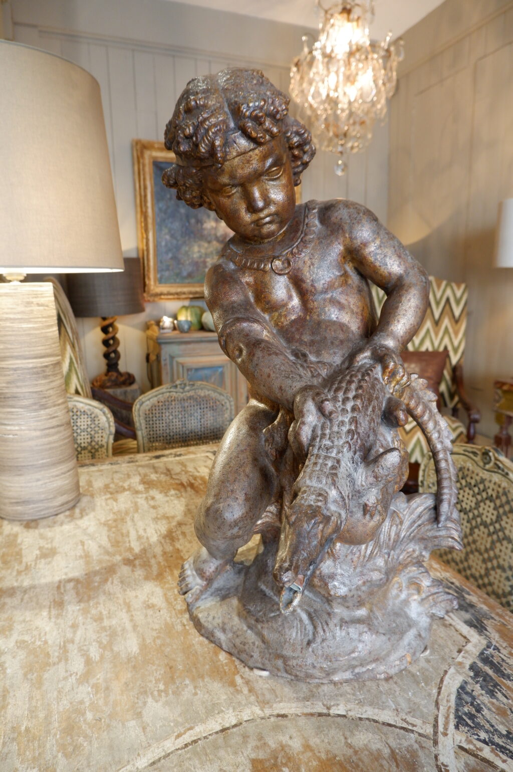 Milieu de fontaine en fonte patine bronze "putto et l'alligator " ca.1880 – Image 4