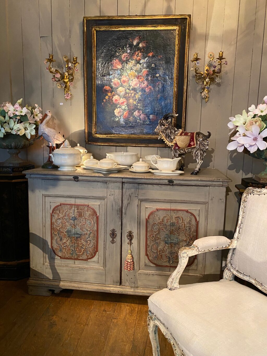 Buffet toscan en bois peint décor baroque ca.1890