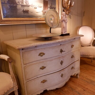 COMMODE GALBE EN BOIS PEINT BEIGE FIN XIXE