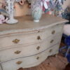COMMODE GALBE EN BOIS PEINT BEIGE FIN XIXE – Image 6