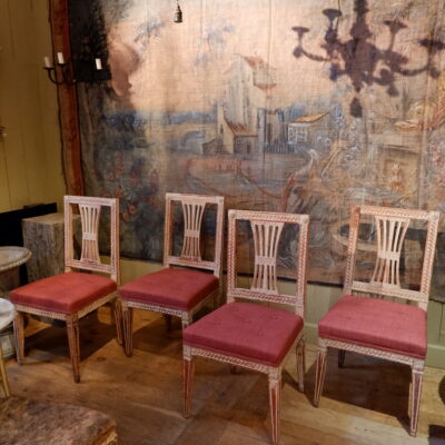 Suite of 4 Gustavian chairs in white painted wood ca.1890