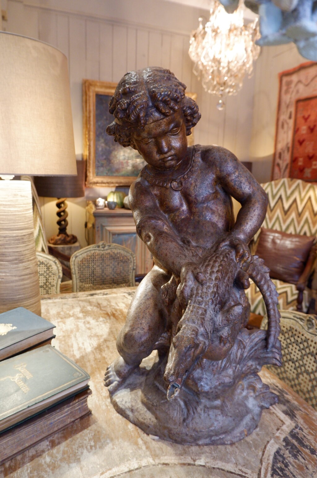 Milieu de fontaine en fonte patine bronze "putto et l'alligator " ca.1880 – Image 6