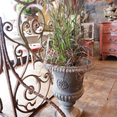 PAIR OF LEAD VASES WITH CAMELIA MOTIF - 19TH CENTURY FRANCE