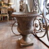 PAIRE DE VASES EN PLOMB MOTIF CAMELIA - FRANCE XIXE – Image 10
