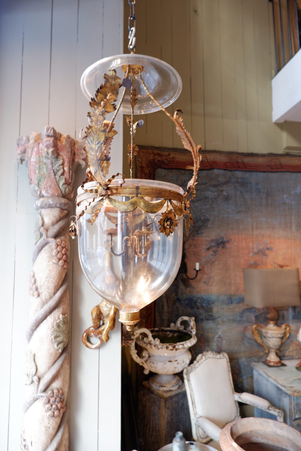 Elegant false pair of glass &amp; gilded bronze pendant lights Ca.1890 - Image 4
