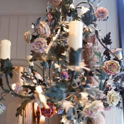 Basket chandelier in painted sheet metal and multicolored ceramic flowers ca.1900