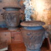 Suite de 6 vases Néo-classiques en terre cuite anses têtes de lion ca.1880 – Image 4