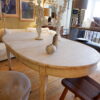 GRANDE TABLE DE GUSTAVIENNE OVALE AVEC PLUSIEURS EXTENSIONS PATINE BLANCHE FIN XIXE – Image 2