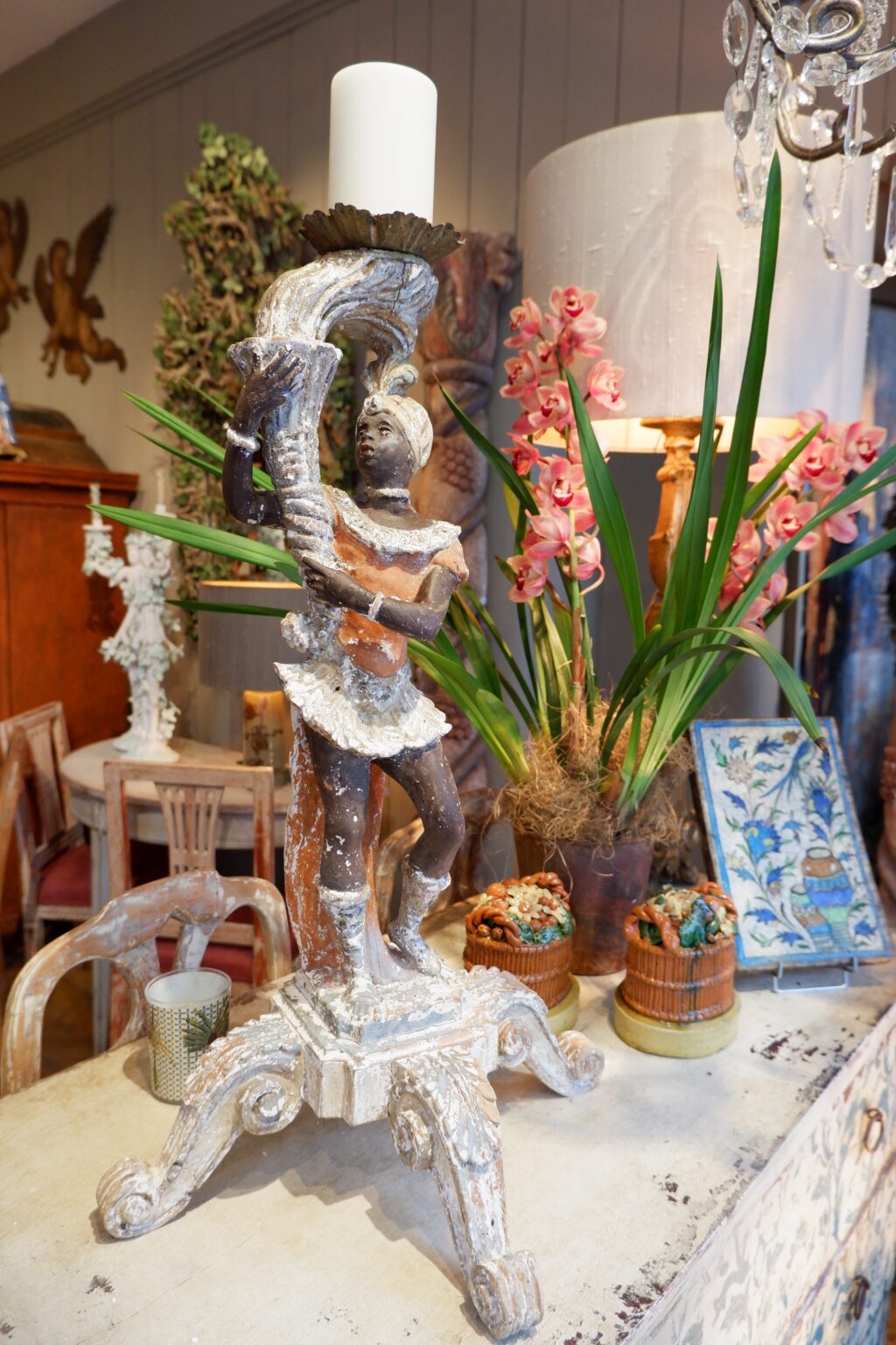 Grand candélabre Vénitien en bois sculpté polychrome d'époque XVIIIe