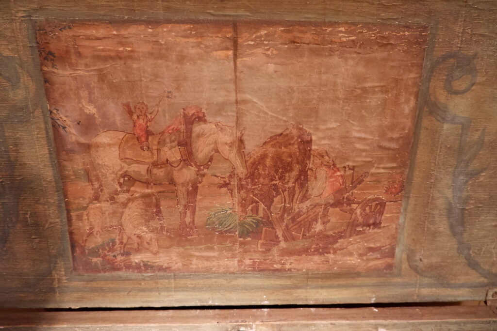 Petit meuble en bois peint "décor aux oiseaux" - Italie ca.1800 – Image 6