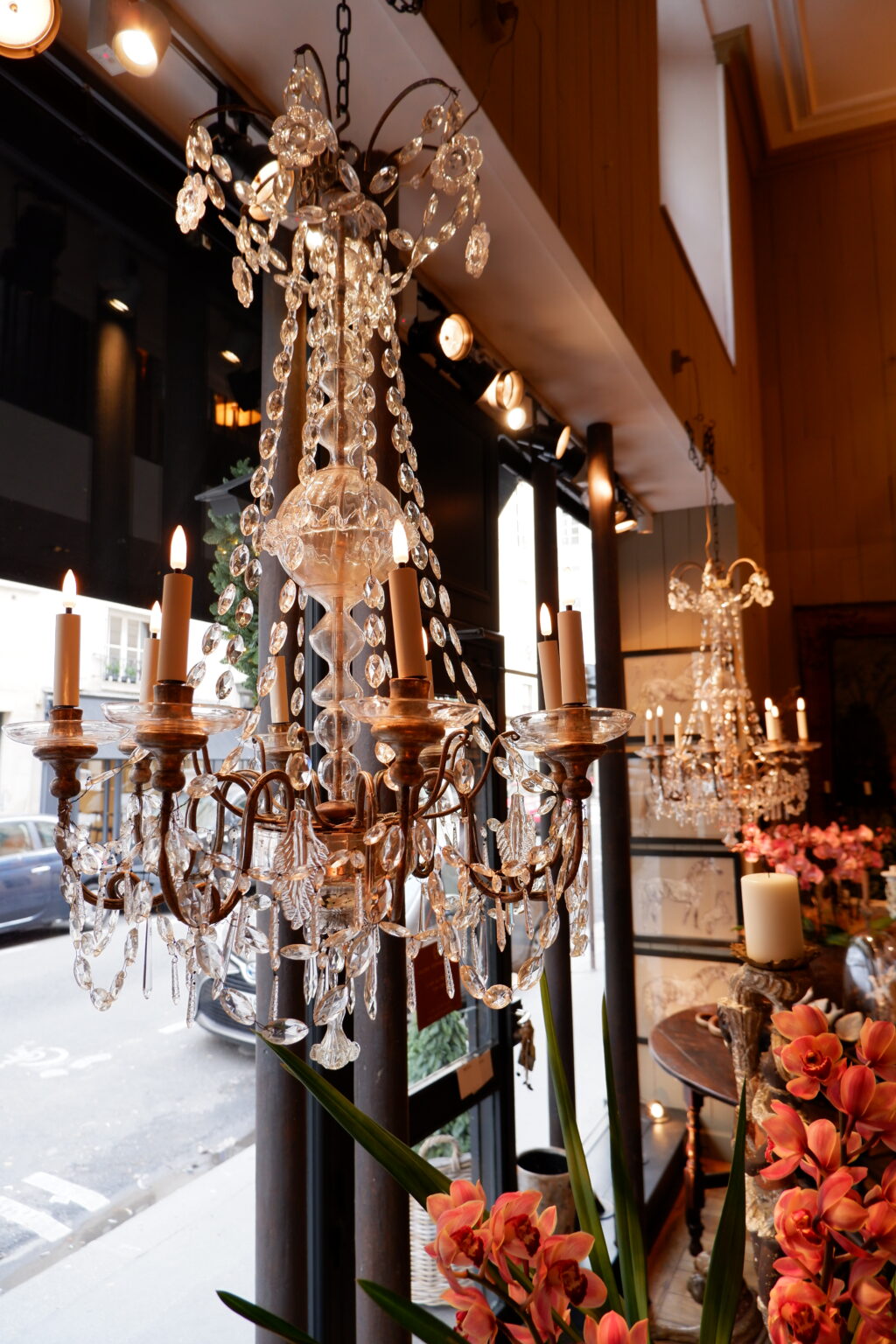 PAIRE DE GRANDS LUSTRES ITALIEN EN VERRE SOUFFLE ET CRISTAL MILIEU XIXE