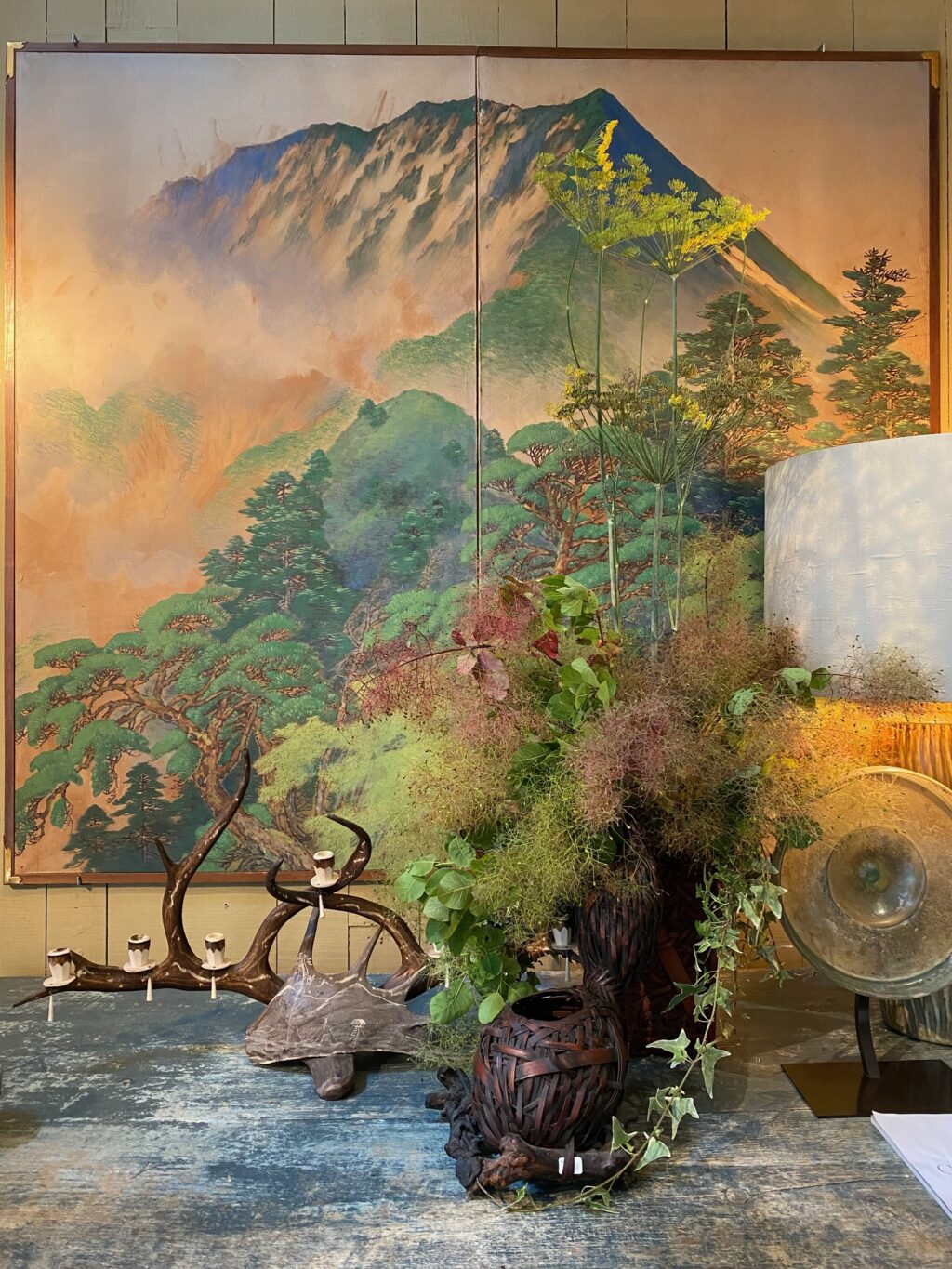 Paravent japonais à deux feuilles de la période Taisho-showa "paysage de montagne" début XIXe – Image 7