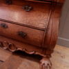 Petite commode bombée en chêne pieds griffes d'oiseaux -milieu XIXe – Image 6