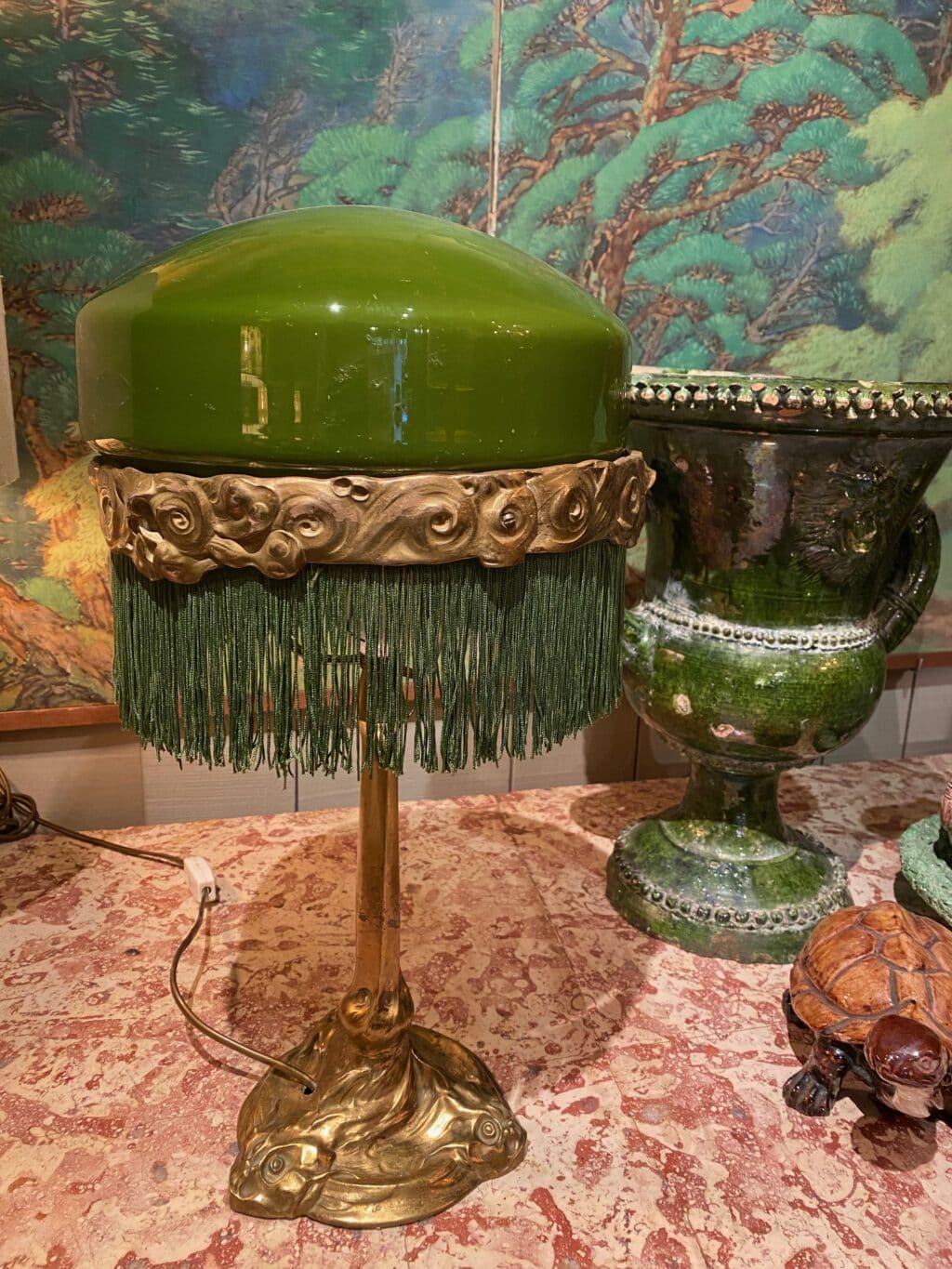 Table lamp with gilded bronze tritons and opaline glass - bladder green + fringe - Sweden ca.1910 - Image 6