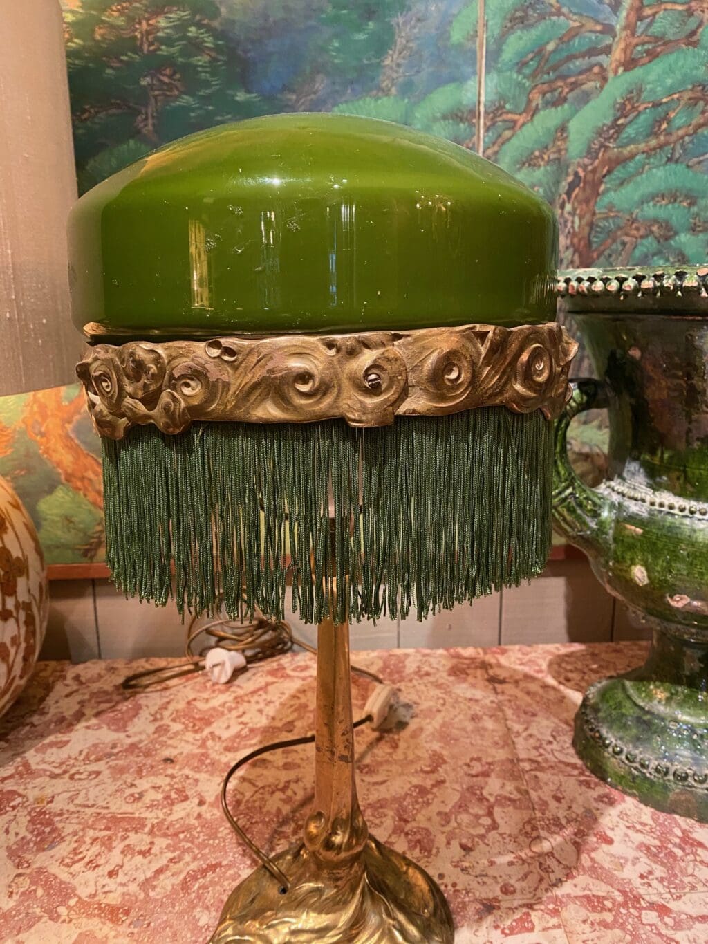 Table lamp with gilded bronze tritons and opaline glass - bladder green + fringe - Sweden ca.1910 - Image 4