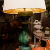 Paire de lampes balustres en céramique verte XIXe + abat-jour en lin naturel – Image 4