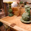 Paire de lampes balustres en céramique verte XIXe + abat-jour en lin naturel – Image 3