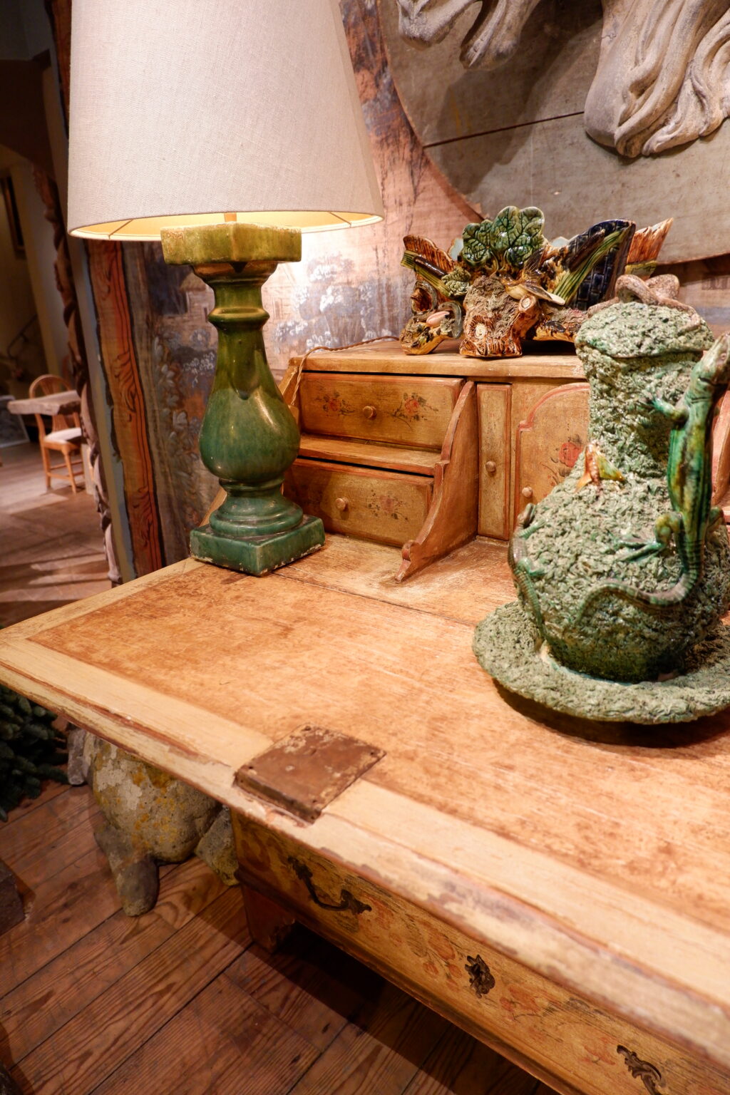 Pair of 19th century green ceramic baluster lamps + natural linen shade - Image 3