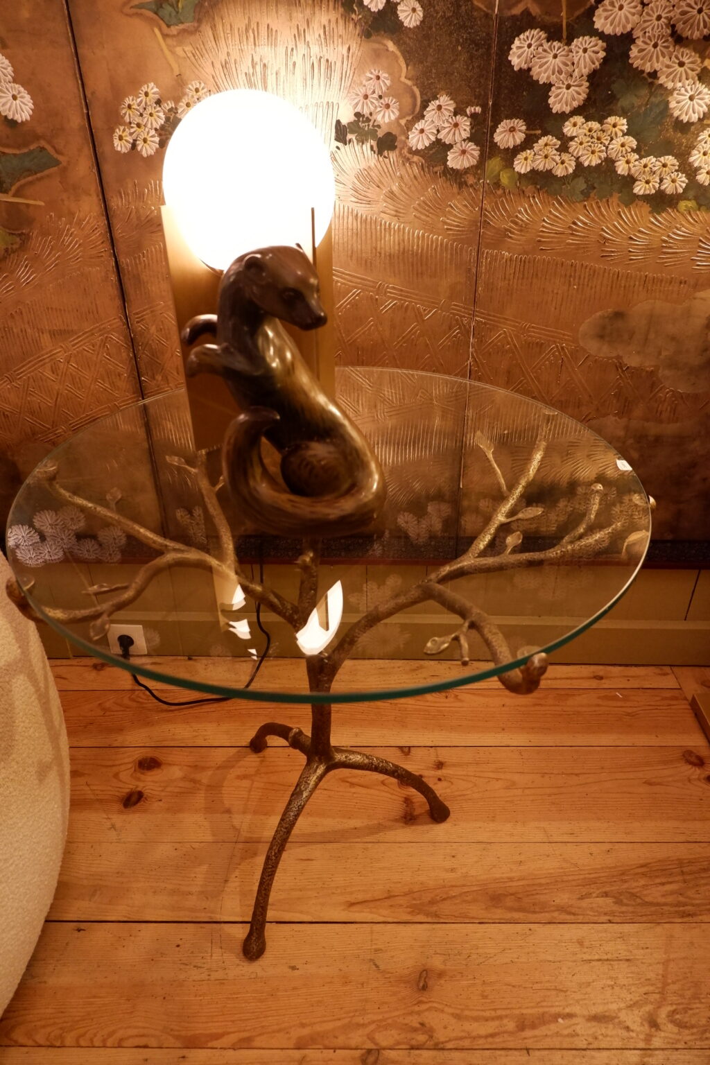 Guéridon branche patine bronze & plateau en verre – Image 3