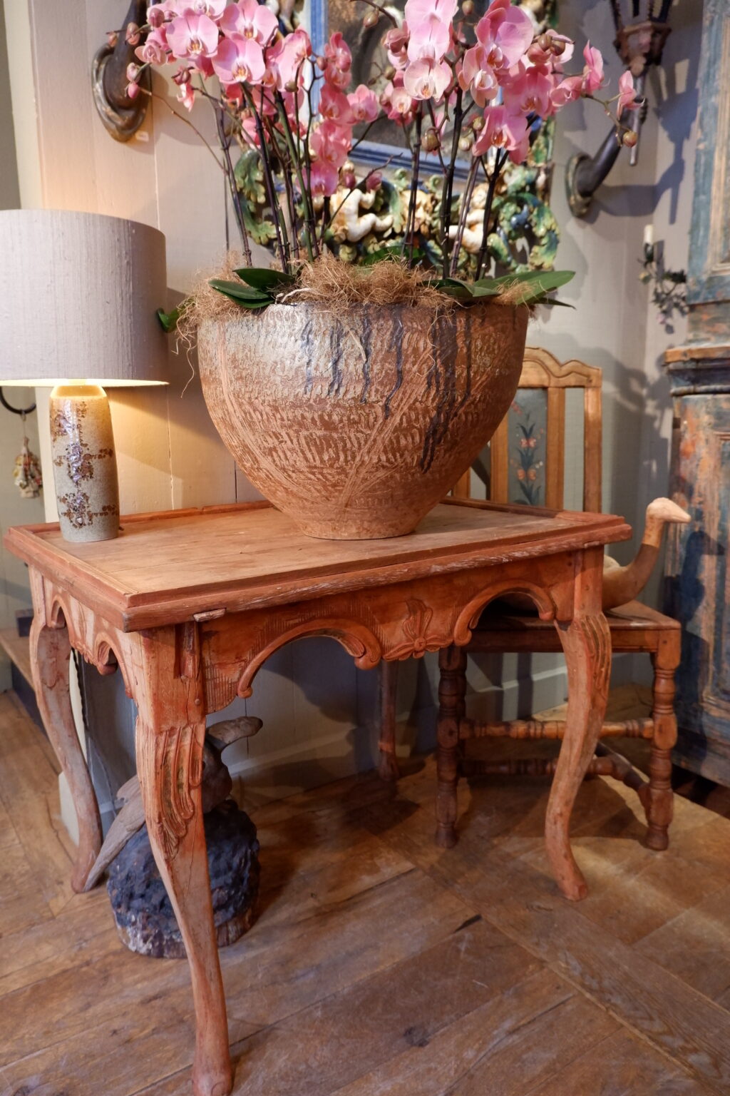 Early 18th century Norwegian carved wood Roccoco style side table - Image 6