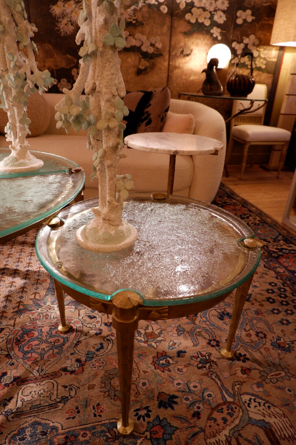 Side-table en bronze et plateau en verre surface givrée ca.1960 – Image 5