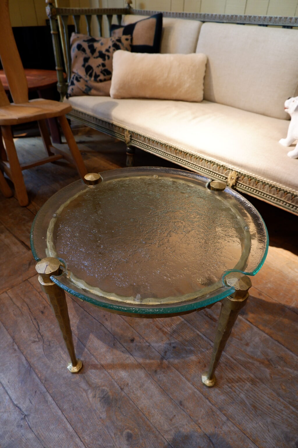 Side-table en bronze et plateau en verre surface givrée ca.1960 – Image 3