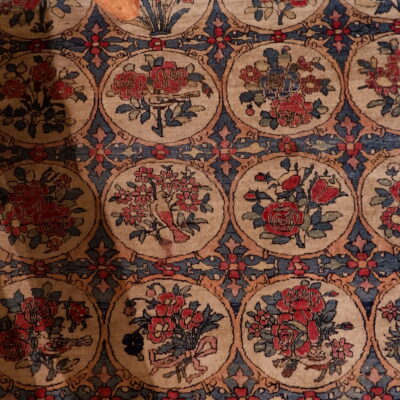 Tapis persan laine & soie motif floral & oiseaux