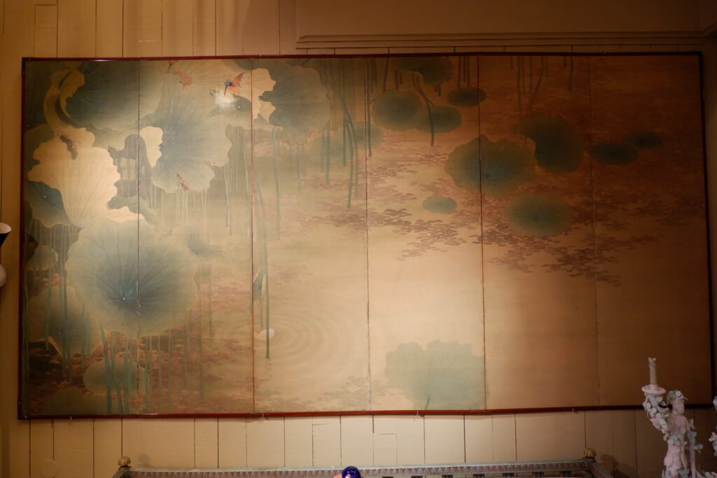 Paravent Japonais à 6 feuilles motif peint sur soie fin XIXe – Image 3