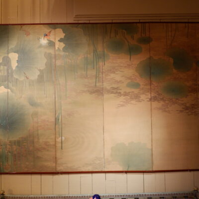 Japanese 6-leaf screen, painted motif on silk, late 19th century