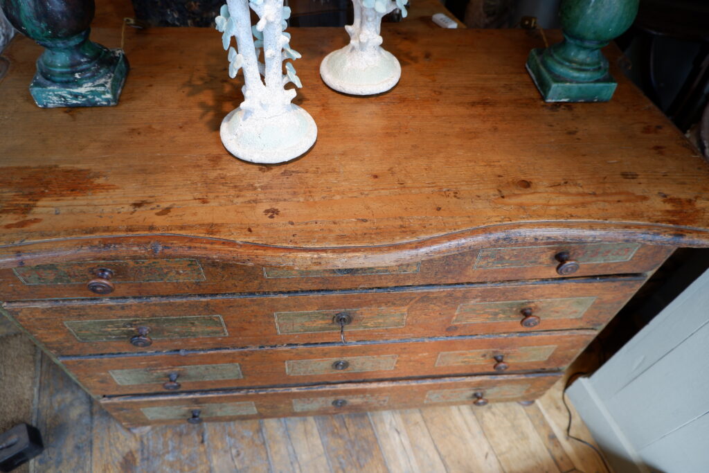 Grande commode à 4 tiroirs en bois peint - Alpes du Sud ca.1816 – Image 4