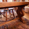Grande console en noyer & entretoise volutes en fer forgé fin XVIIIe – Image 8