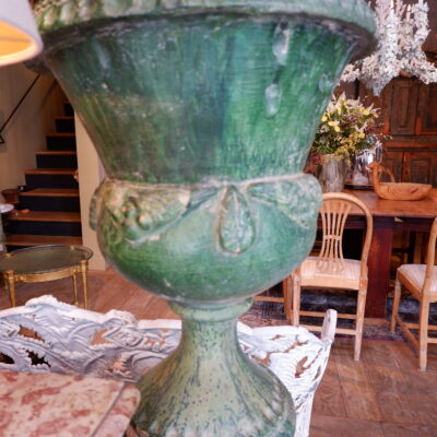 Suite de 3 grands vases  pied douche en terre-cuite émaillée de Castelnaudary – fin XVIIIe