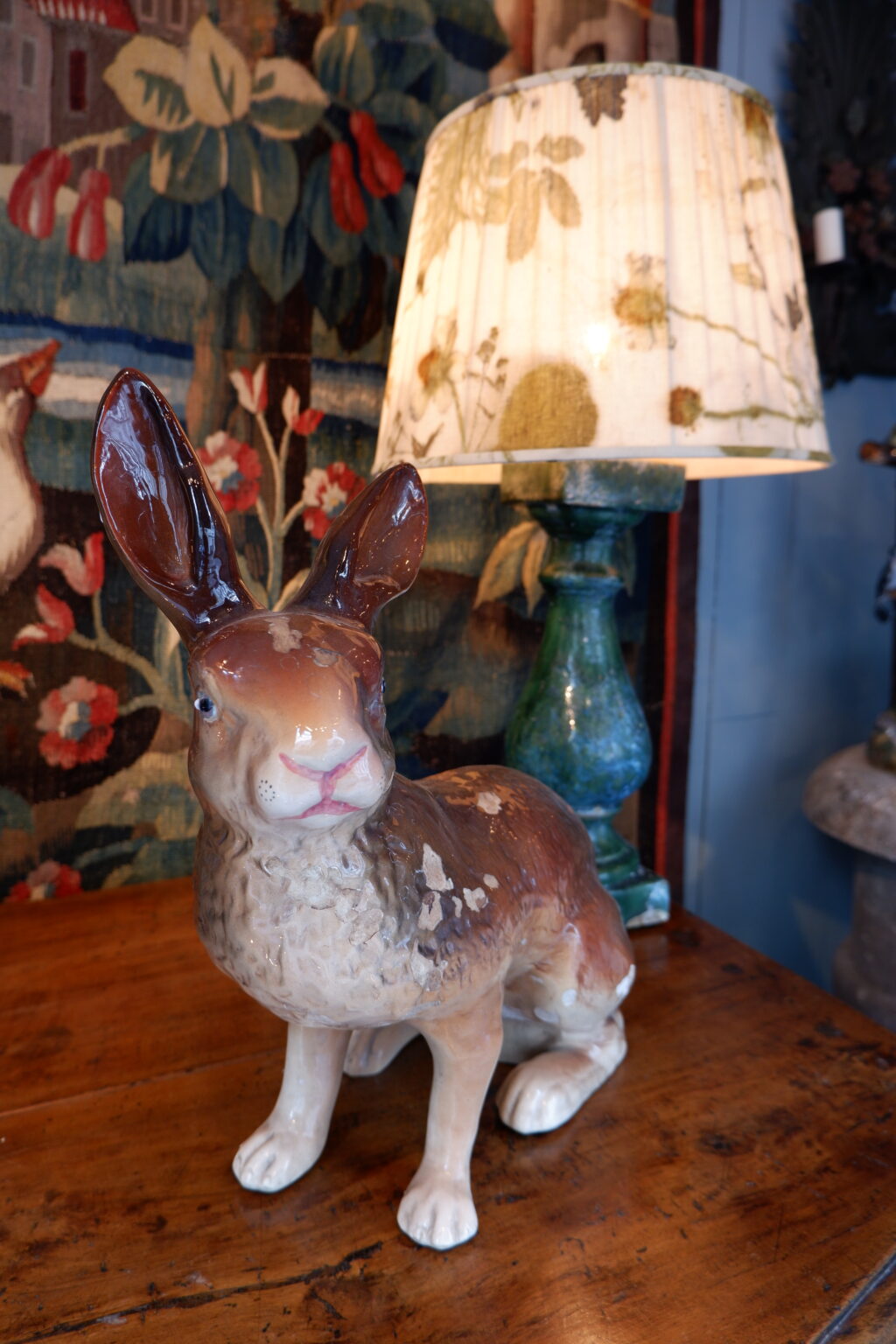 Grand lapin en céramique émaillée de la poterie de Bavent - fin XIXe