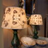 Paire de lampes balustres vertes & abat-jours lin impression fleurs naturelles