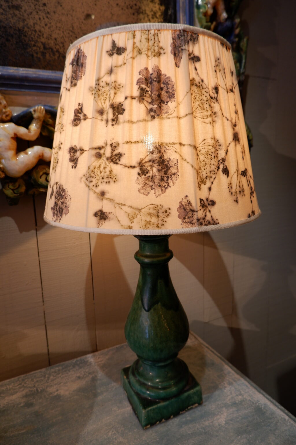 Paire de lampes balustres vertes & abat-jours lin impression fleurs naturelles – Image 4