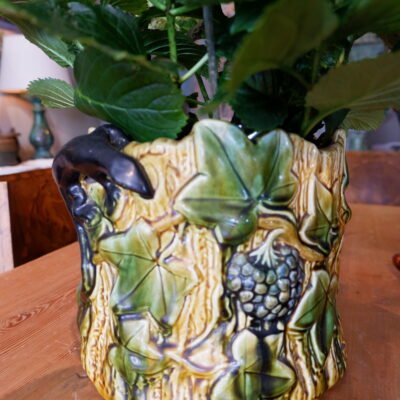 Pot cover in barbotine decorated with vines and black lizard handles early 20th century