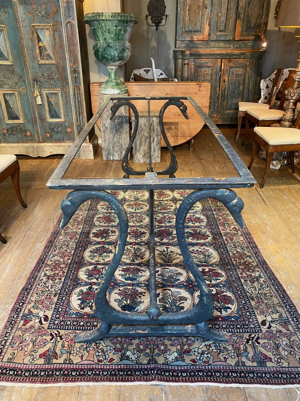 Grande console d'orangerie directoire en fonte noire "Col de Cygne" & plateau en marbre blanc ca.1850 – Image 6