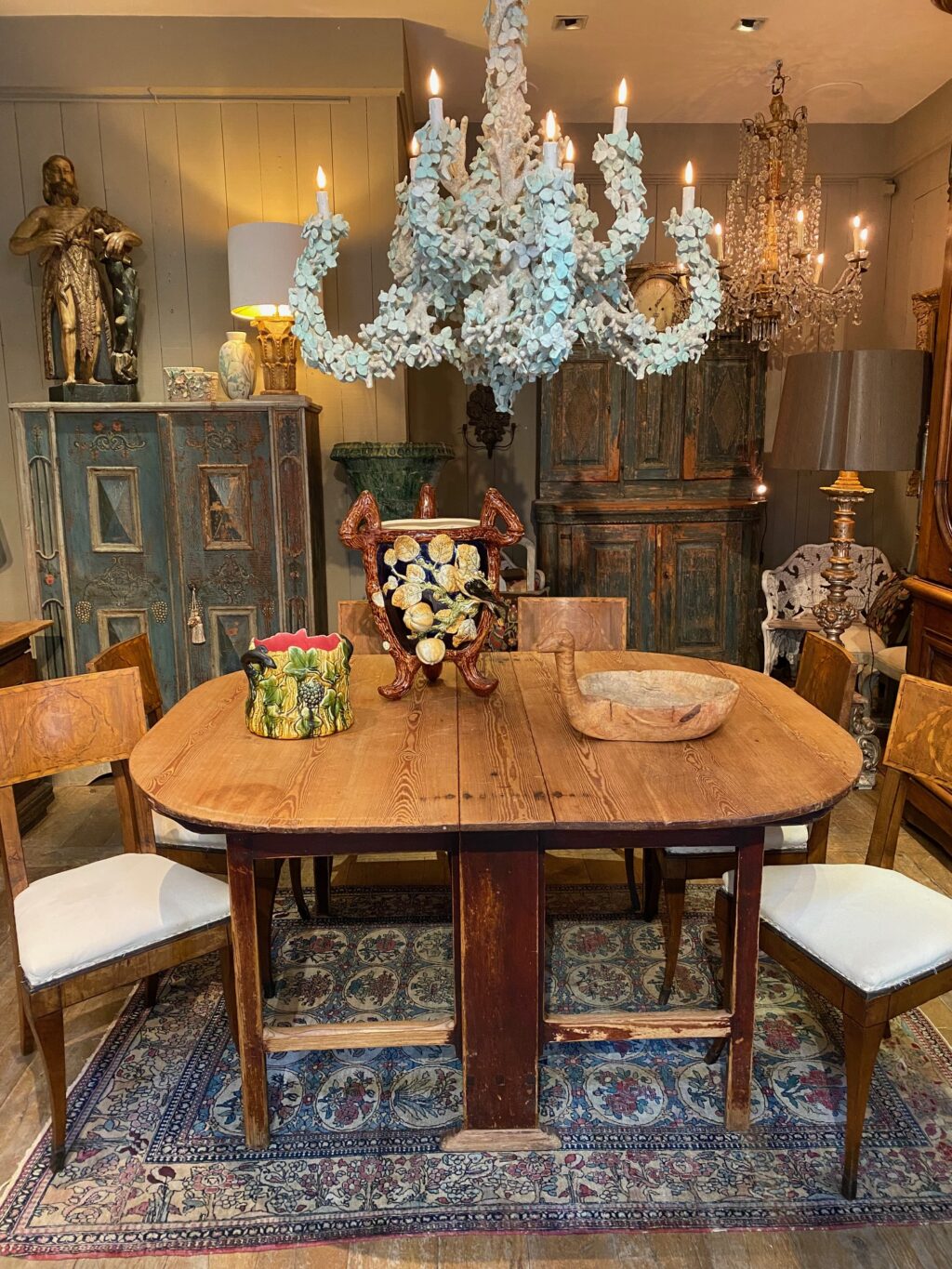 Grand cache pot en céramique vernissée, Décor en relief d'oiseau, de citrons & fleurs, poignées imitant le bois, début XXème - par Choisy Le Roy – Image 9