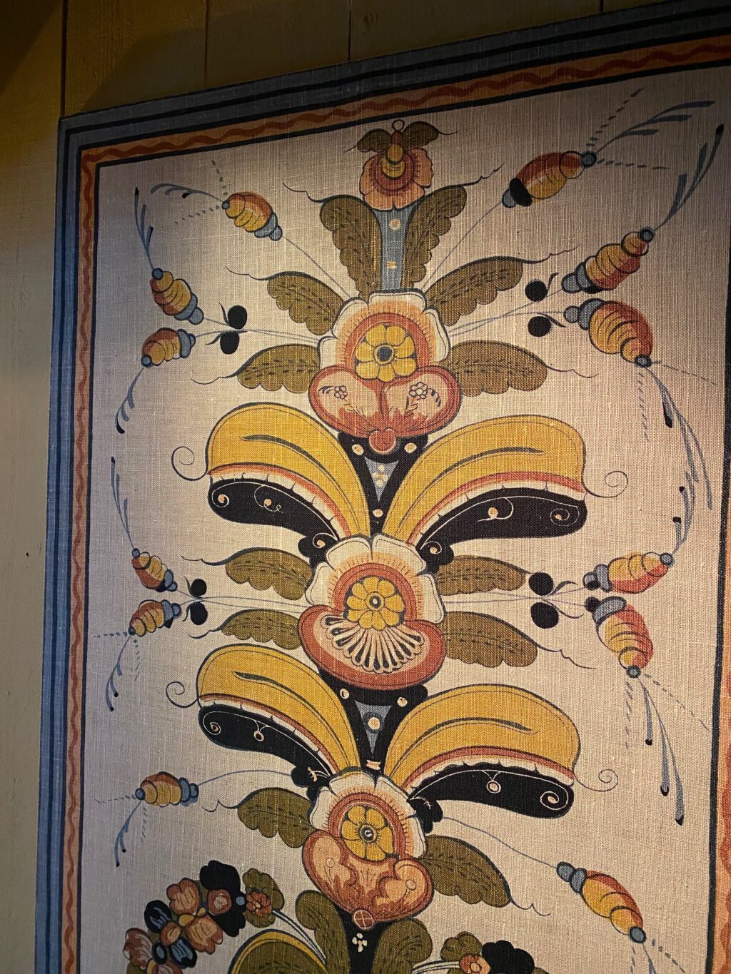 Tissu Bonad imprimé d'après les motifs des gravures suédoises de Jobs – Image 2