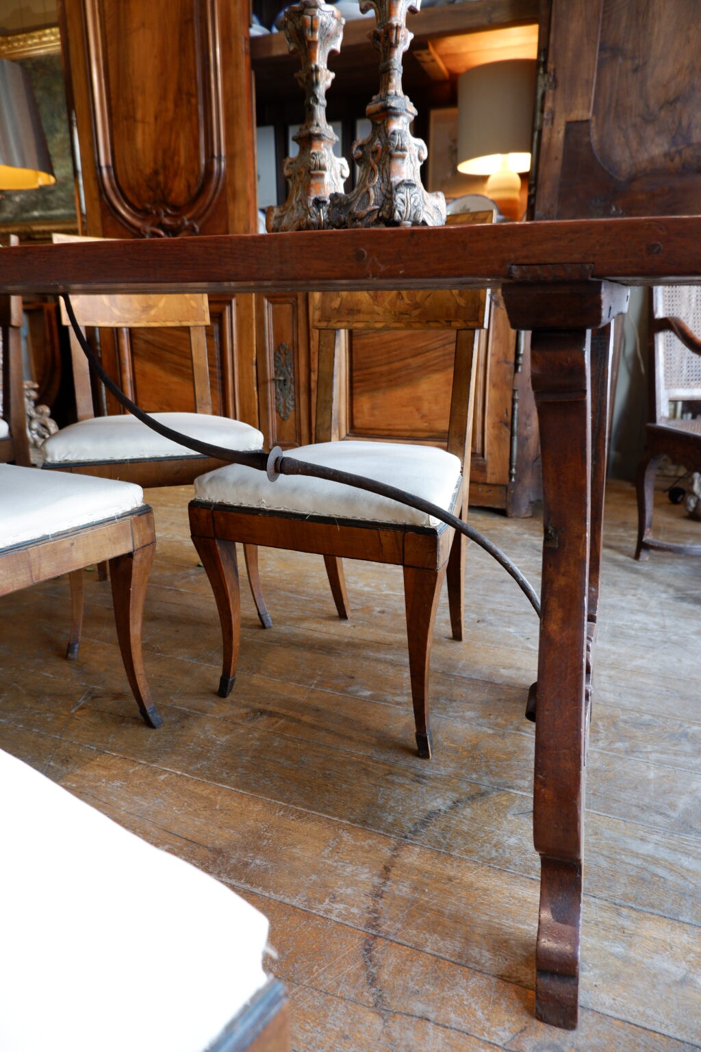 Grande table en noyer entretoise en fer forgé XIXe – Image 6