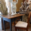 Petit bureau un tiroir en bois peint fin XIXe