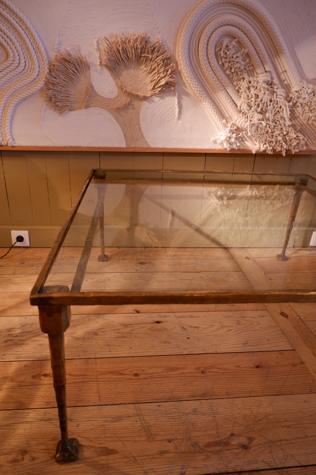 Grande table basse carrée en bronze et verre clair - Suède ca.1960 – Image 6