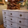 Grande commode aux oiseaux patine blanche XIXe – Image 2