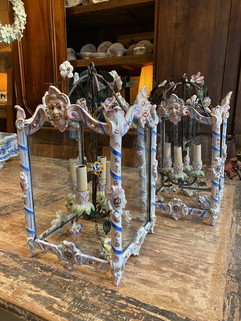 Pair of Bassano painted porcelain lanterns - 19th century Italy - Image 3