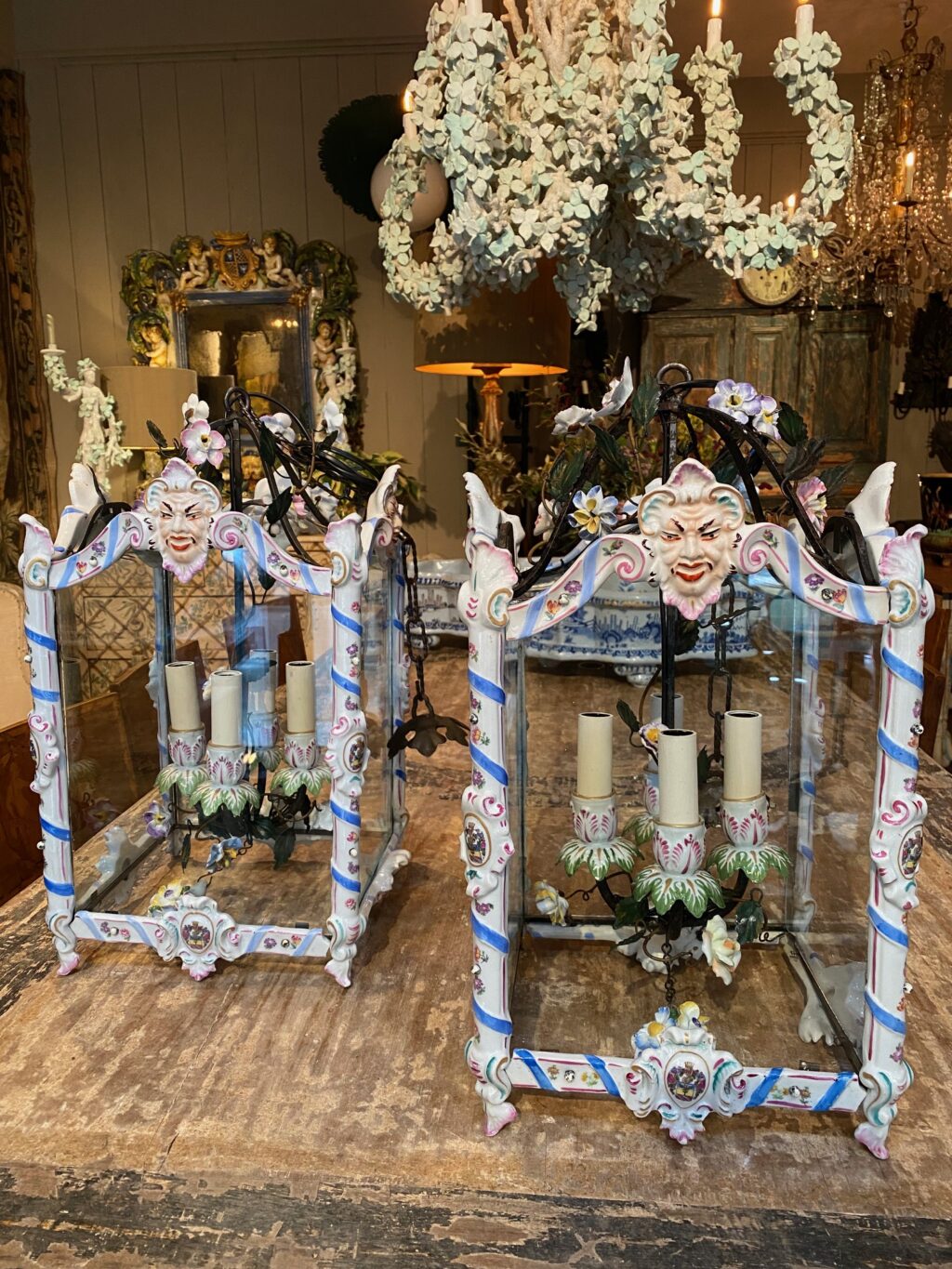 Pair of Bassano painted porcelain lanterns - 19th century Italy - Image 2