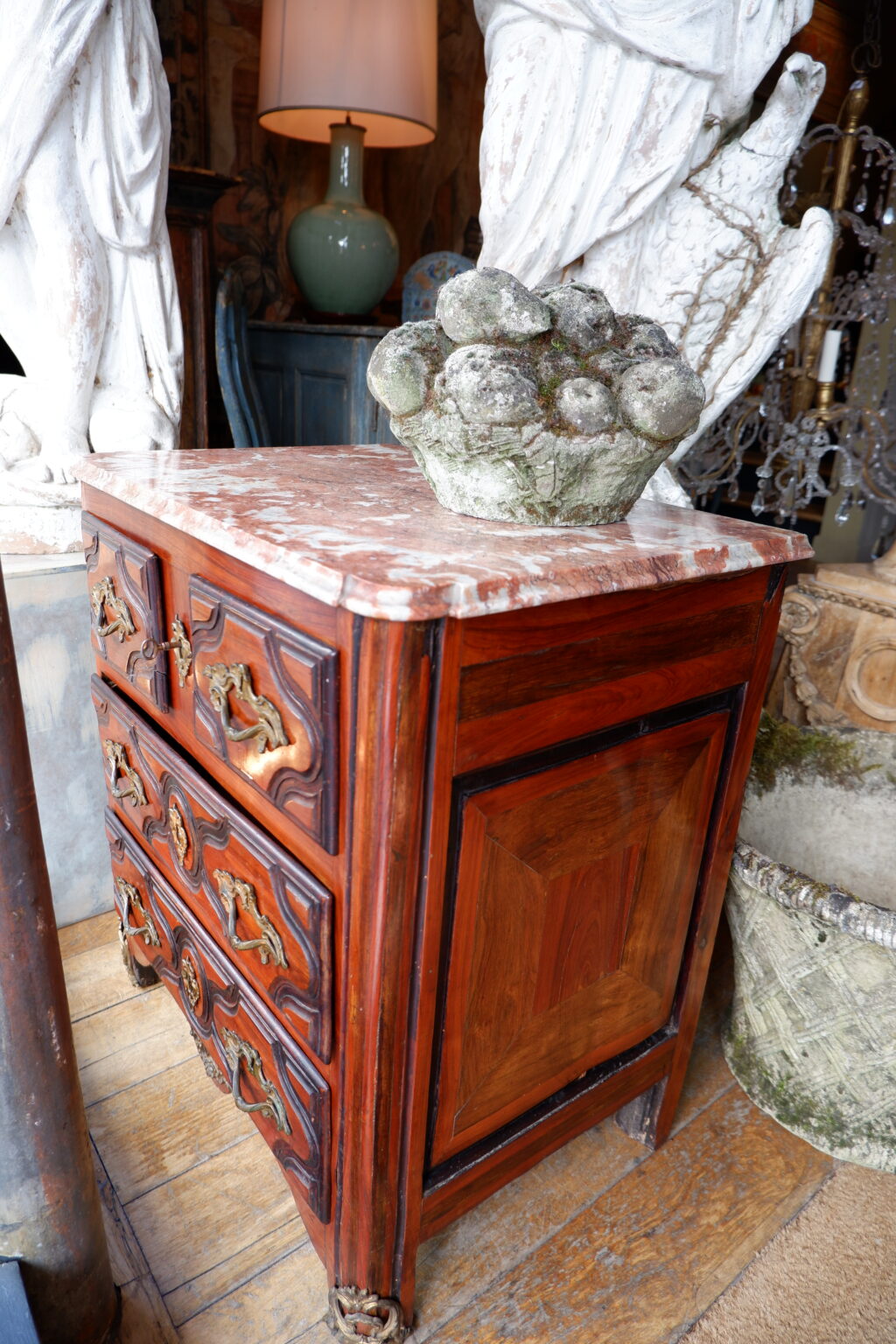 Petite commode à 4 tiroirs en placage bicolore et dessus marbre- d'époque XVIIIE – Image 5