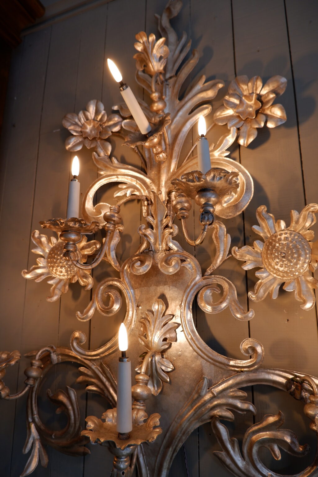 Pair of very large sconces in silver-plated metal with sunflower motif - 6 arms of light - 19th century Italy - Image 4