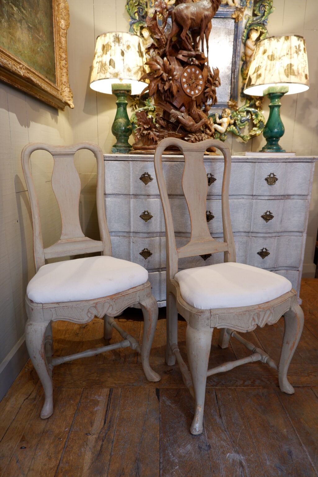 Paire de chaises baroque suédoises en bois peint vert pâle ca.1880 – Image 4